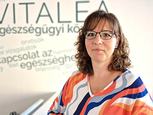 Dr. Kiss Eszter